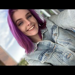 Meet your Posher, Brittnea